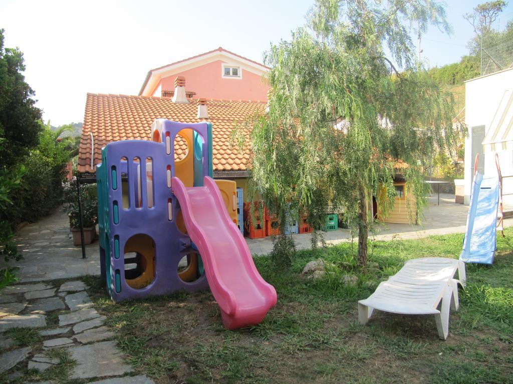 Agriturismo Cele Челле-Лигуре Экстерьер фото